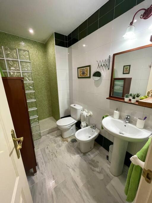 Apartamento En Triana. Sevilla Eksteriør billede